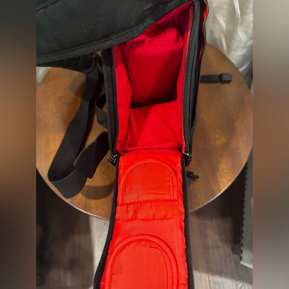 CADeN Water Repellent Shoulder Camera Bag Black Crossbody Tripod Holder - NWOT